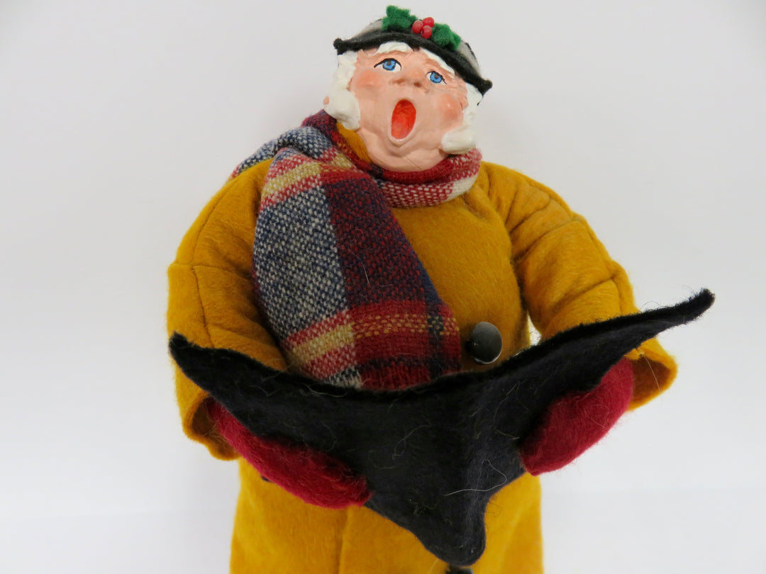 Simpich Christmas Caroler