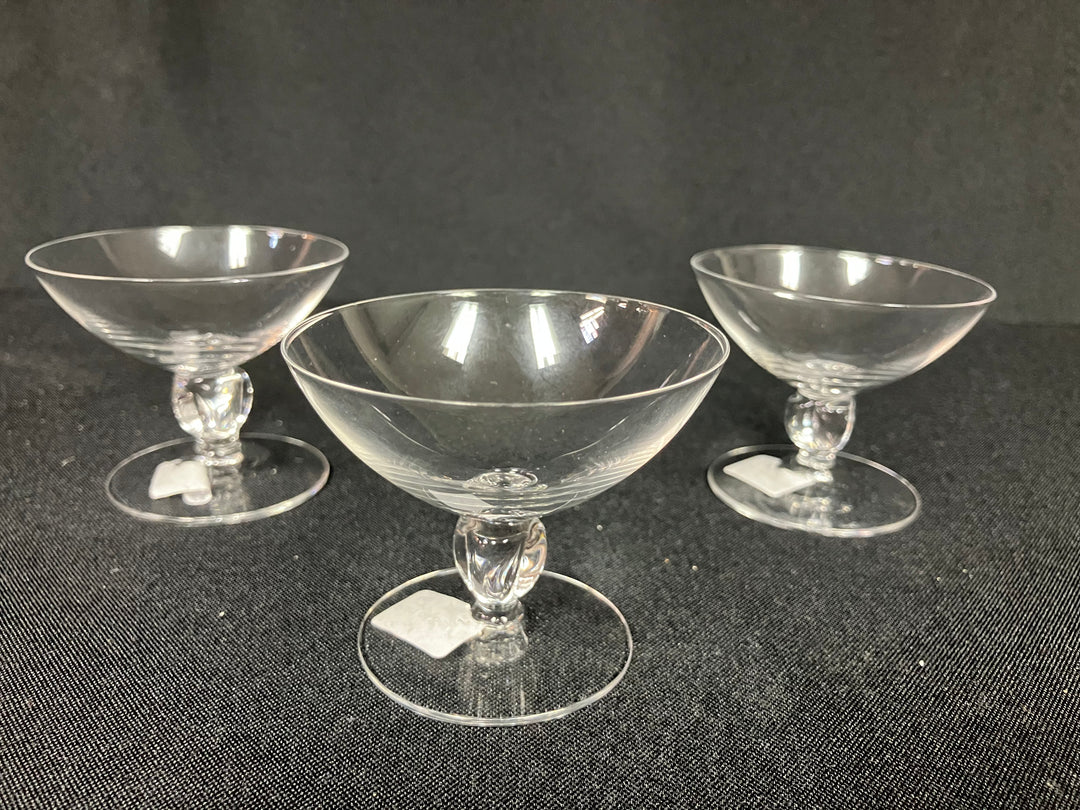 Petit Decanter and Glasses Set