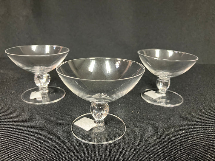 Petit Decanter and Glasses Set