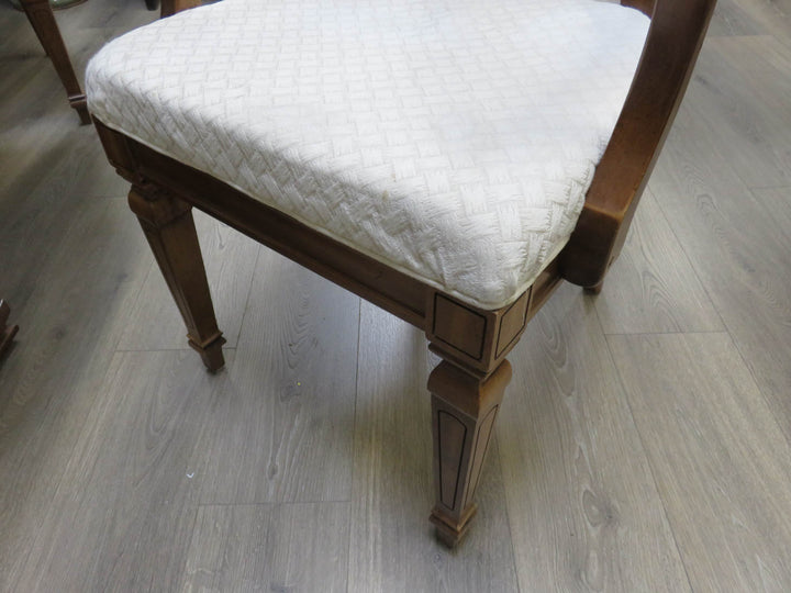 Thomasville Dining Table & Chairs