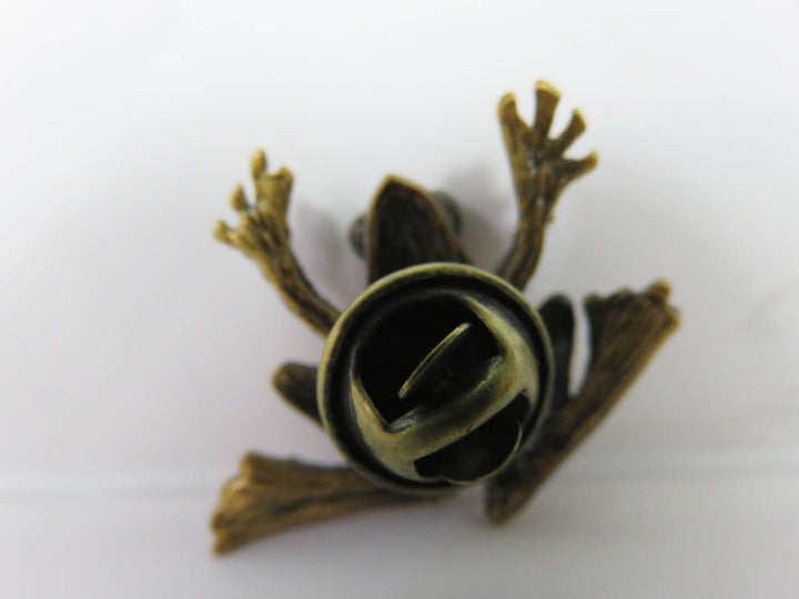 Jay Strongwater Lapel Pin