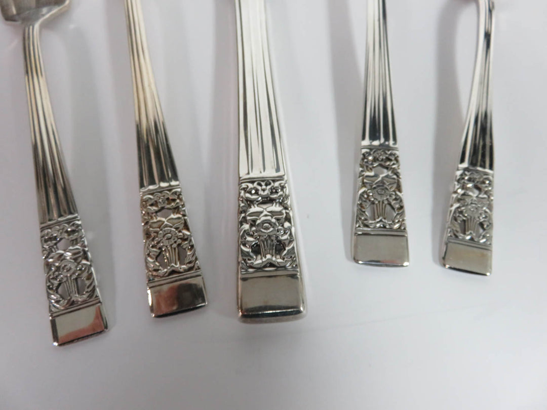 Oneida Flatware in Storage Box