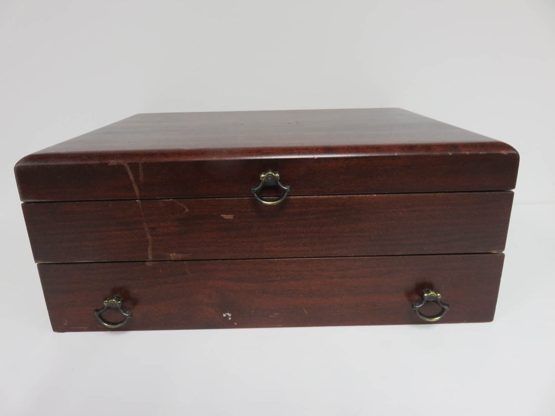 Oneida Flatware in Storage Box