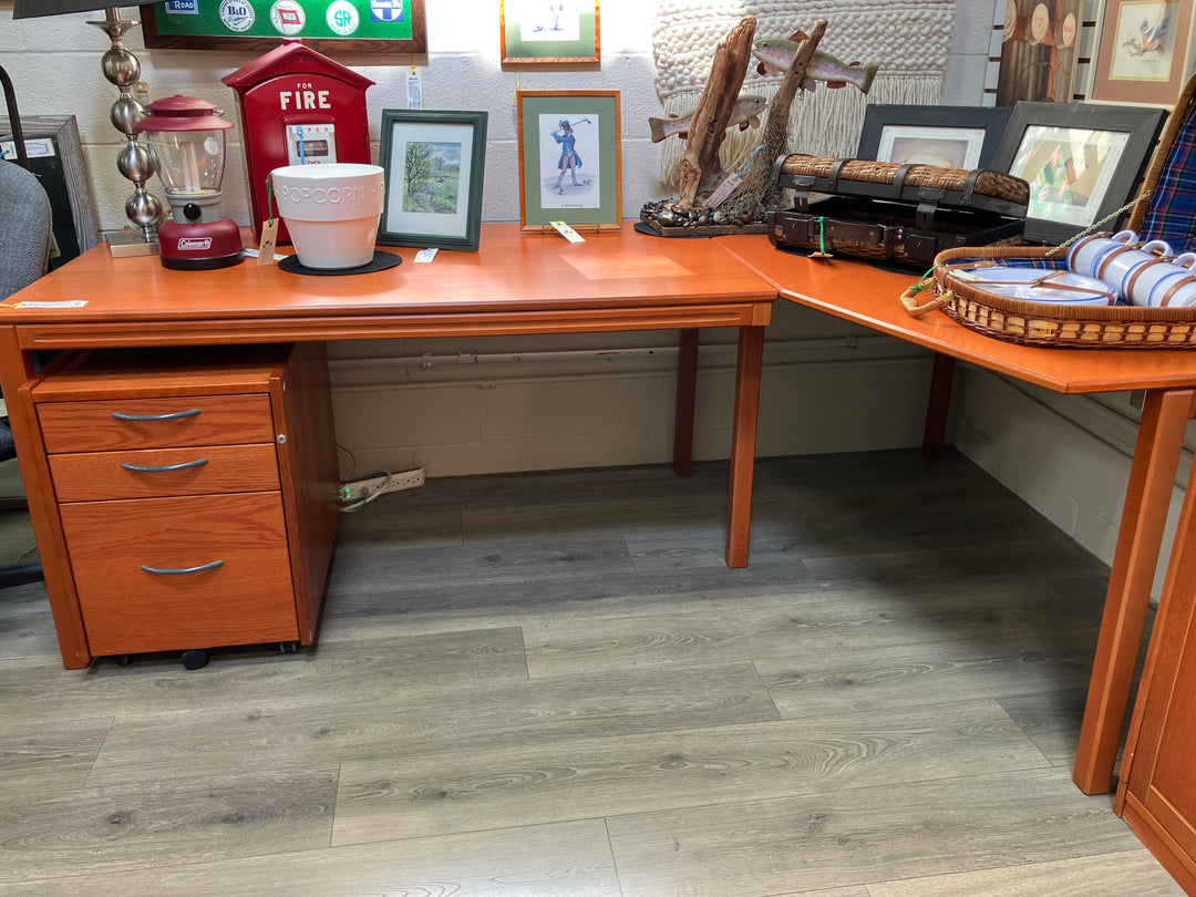 Wood-Look Laminate Desk/File Cabinet
