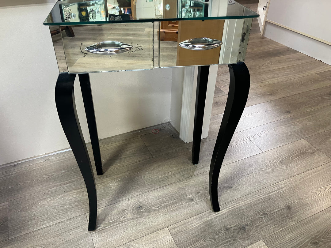Mirrored Vanity with Trifold Mirror