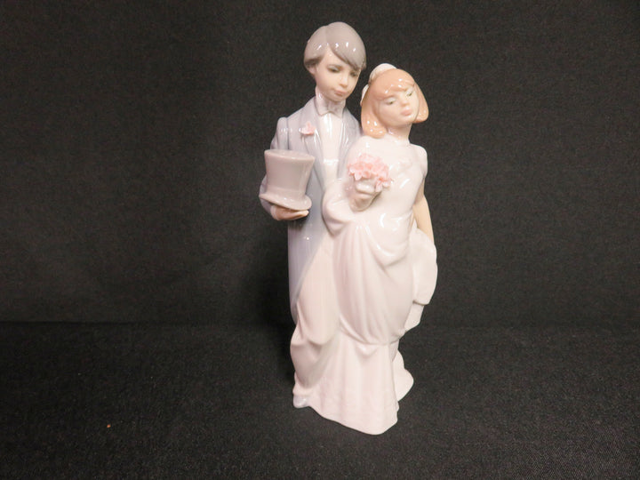 Lladró "Wedding Bells" Figurine