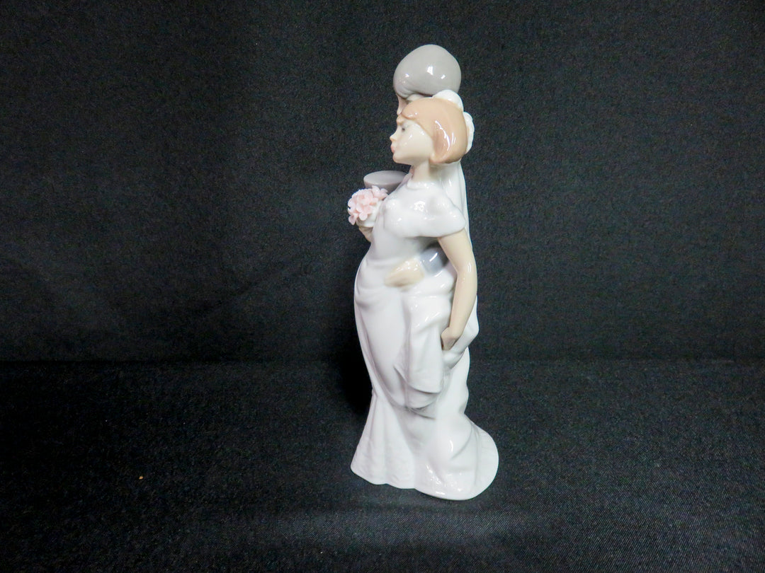 Lladró "Wedding Bells" Figurine