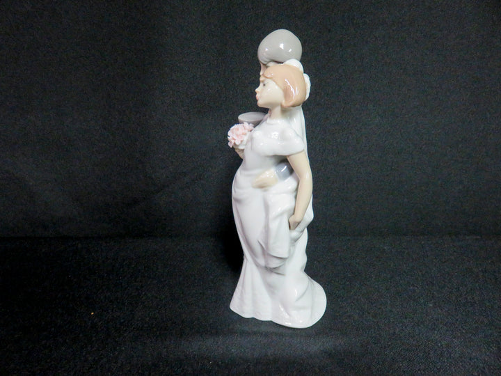 Lladró "Wedding Bells" Figurine