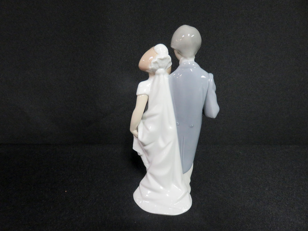 Lladró "Wedding Bells" Figurine