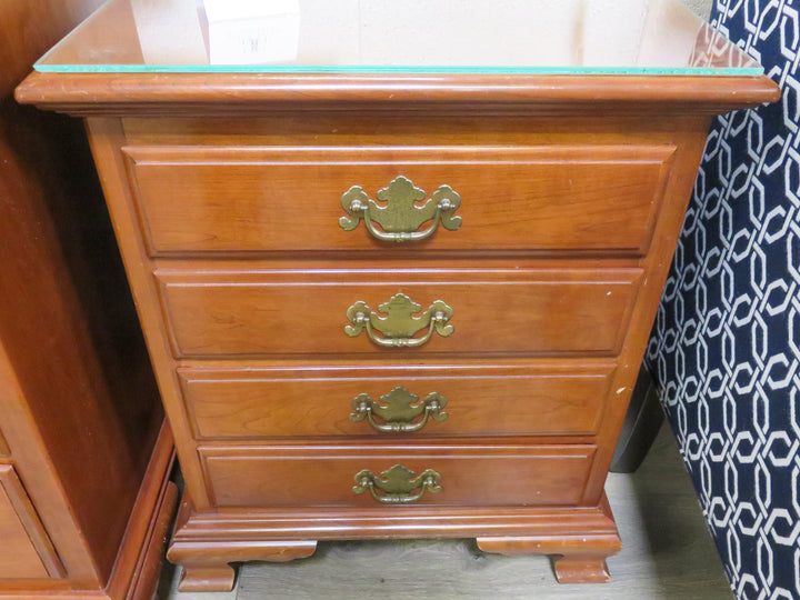 Ethan Allen Early American Nightstand
