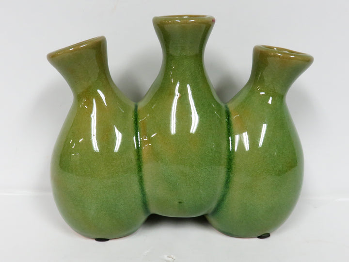 Connected Bud Vase Trio