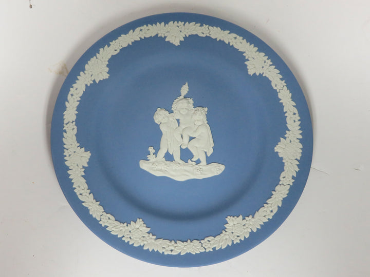 Wedgwood 3 Cherubs Plate
