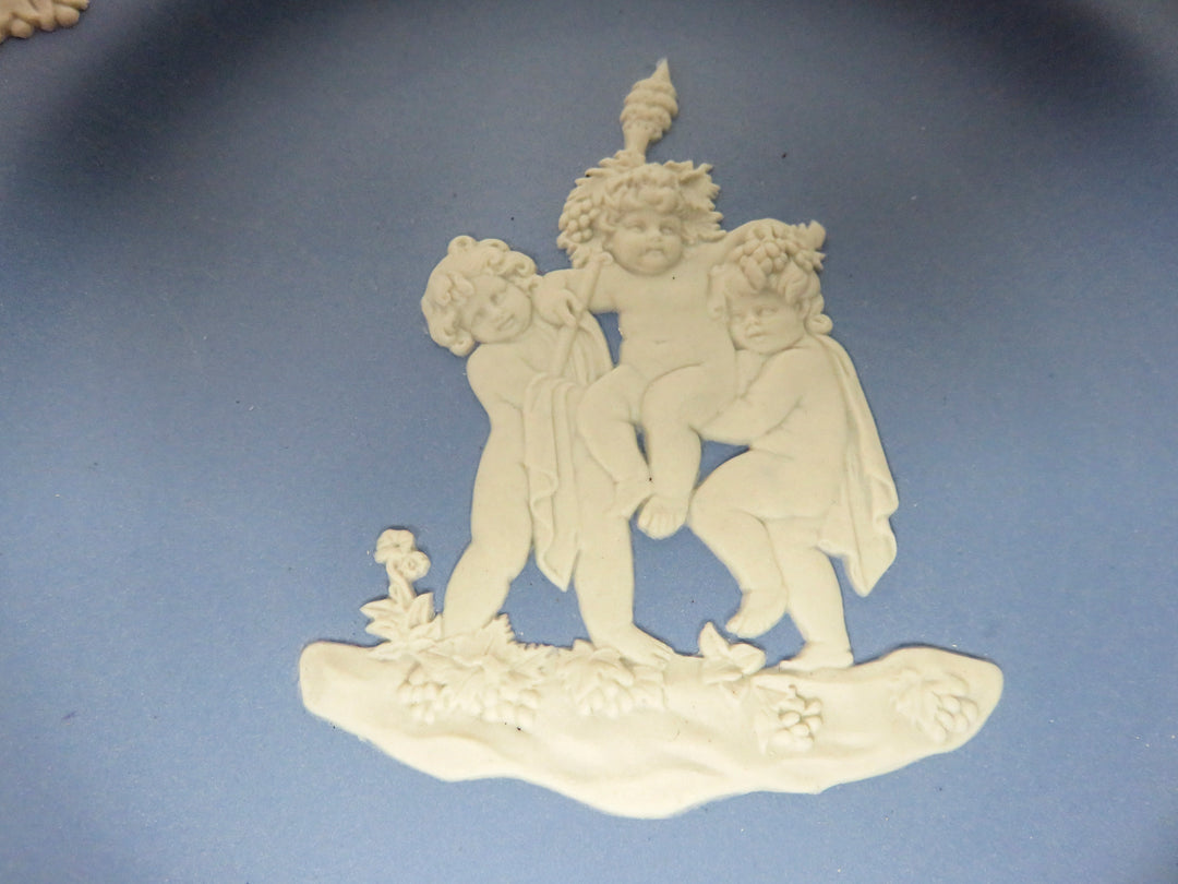 Wedgwood 3 Cherubs Plate