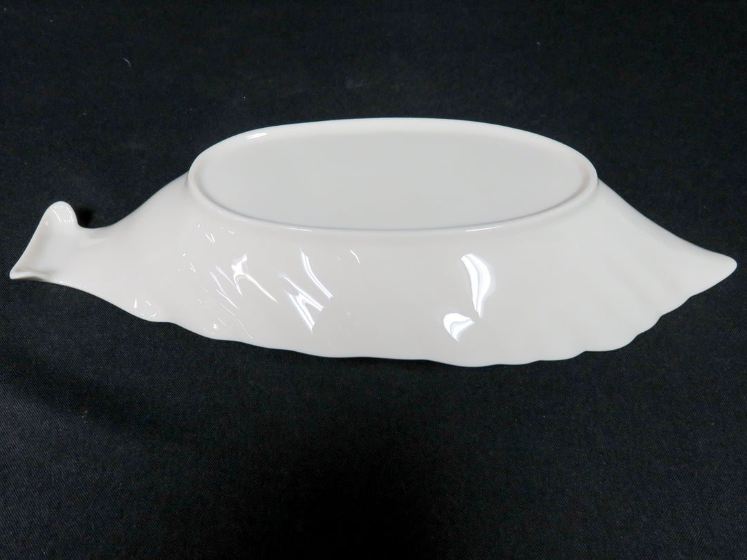 Oblong Leaf Shaped Dish