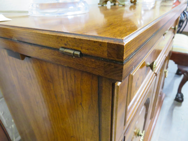 Huntley by Thomasville Server