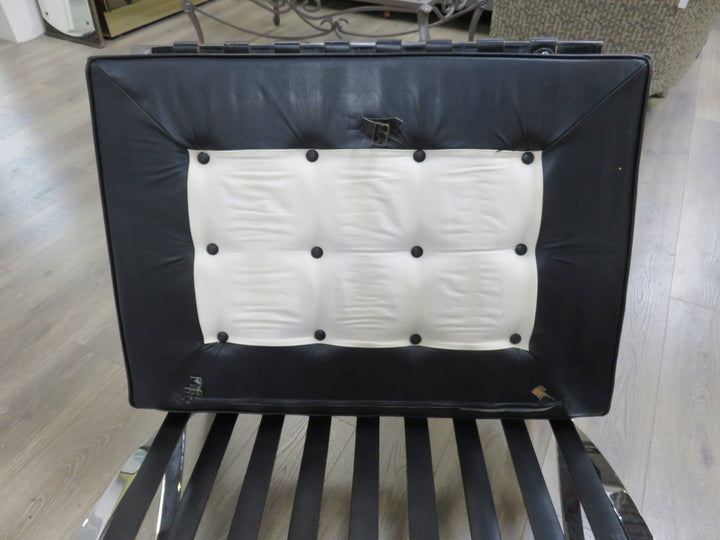 Vintage Black Leather Barcelona Chair