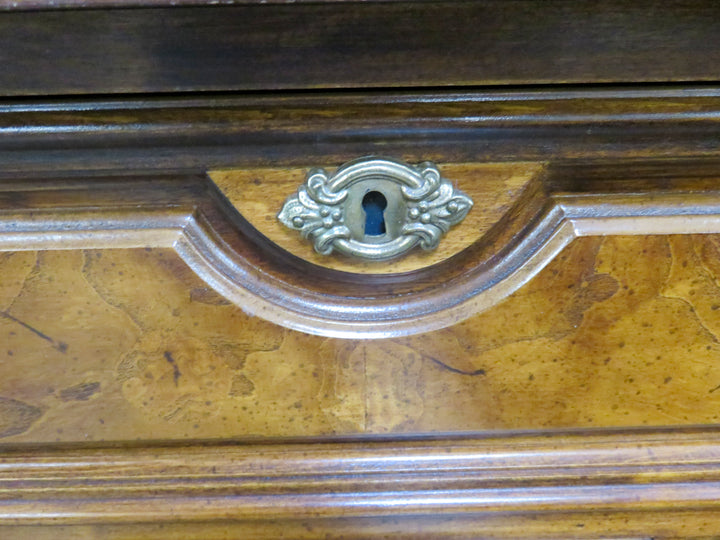 Huntley by Thomasville Server