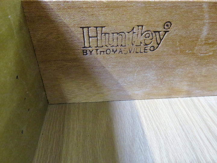 Huntley by Thomasville Server