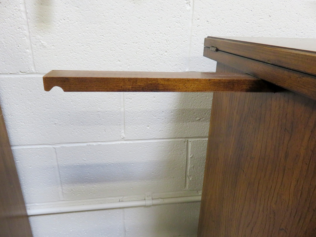 Huntley by Thomasville Server