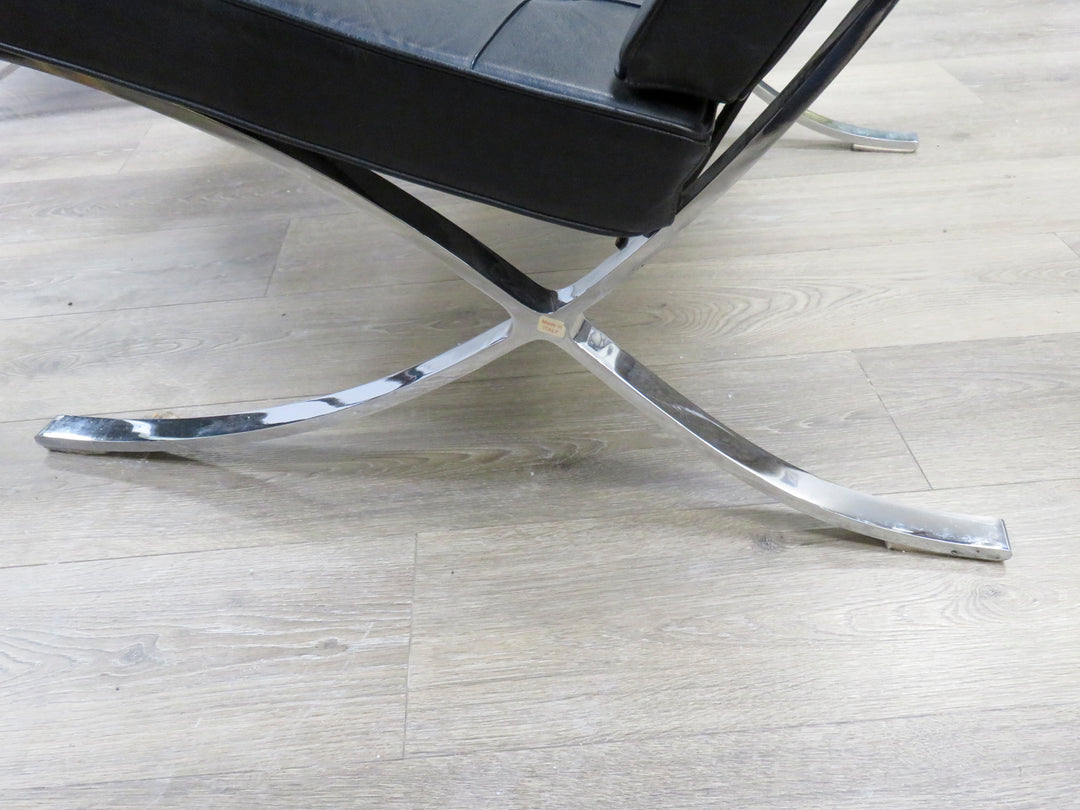 Vintage Black Leather Barcelona Chair