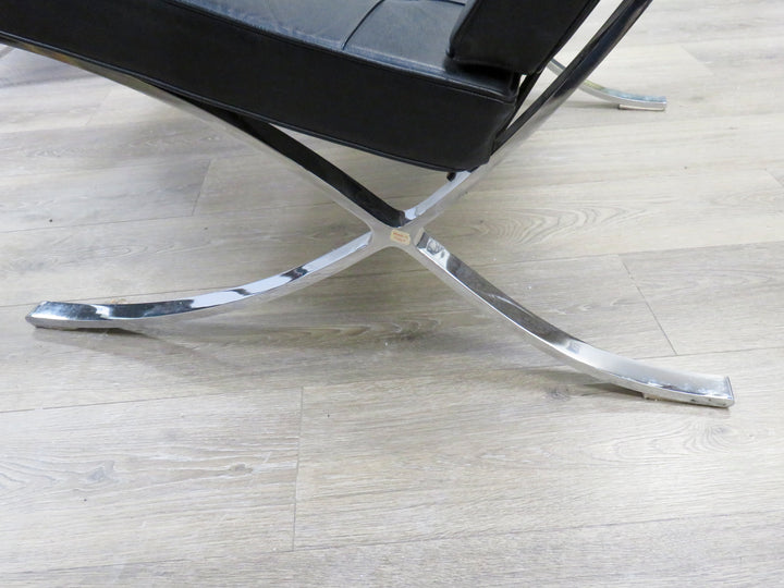 Vintage Black Leather Barcelona Chair