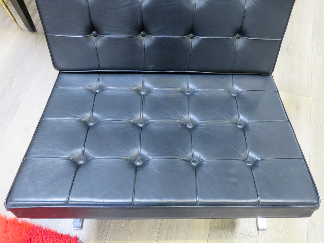Vintage Black Leather Barcelona Chair