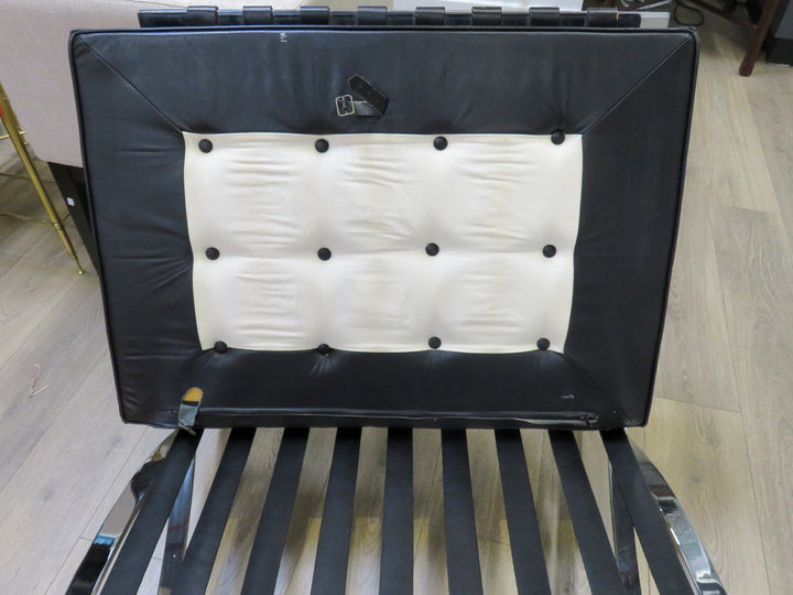 Vintage Black Leather Barcelona Chair