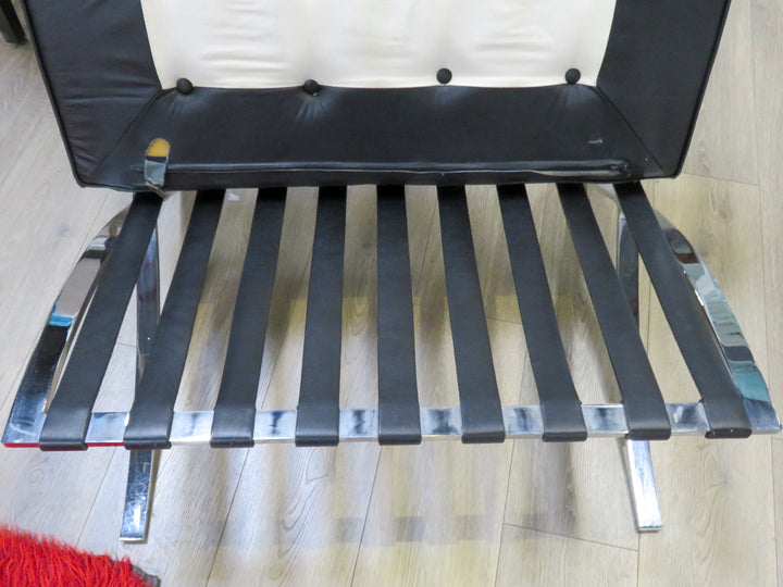 Vintage Black Leather Barcelona Chair