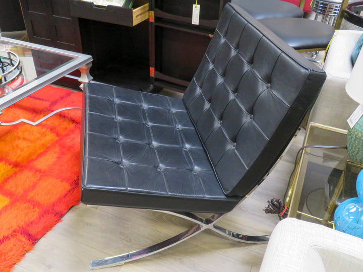 Vintage Black Leather Barcelona Chair