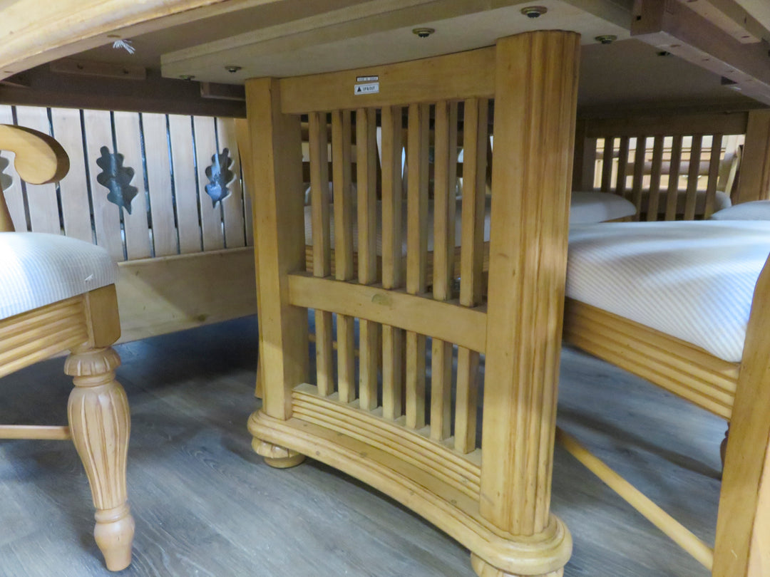 Pine Dining Table & Six Chairs