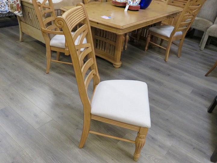 Pine Dining Table & Six Chairs