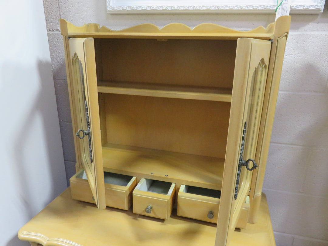 French Provincial Dresser With Hutch