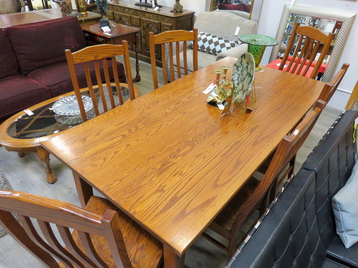 Mission Style Oak Dining Table & Chairs