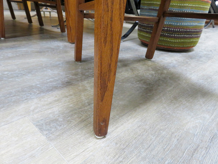 Mission Style Oak Dining Table & Chairs