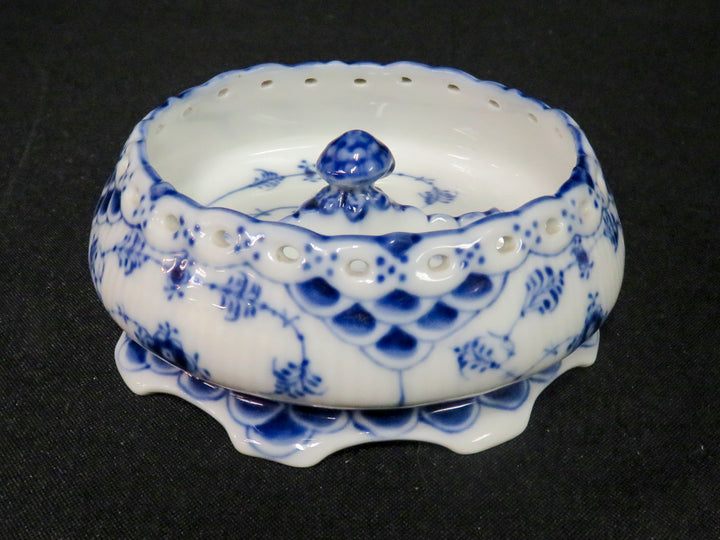 Royal Copenhagen Musselmalet Canape Bowl