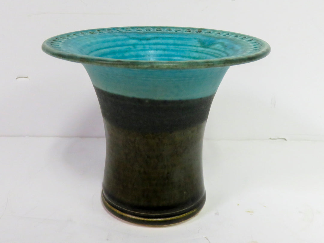 Barb Lund Vase/Earring Holder
